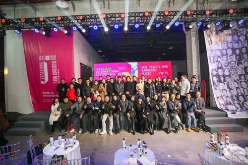 最美的回憶 2021合肥國際設(shè)計(jì)藝術(shù)周設(shè)計(jì)師之夜，舞臺(tái)藝術(shù)造型的璀璨綻放